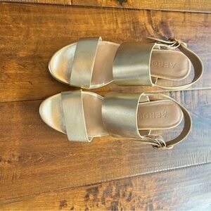 AEROSOLES Camera Leather Gold Double-Strap Sandals